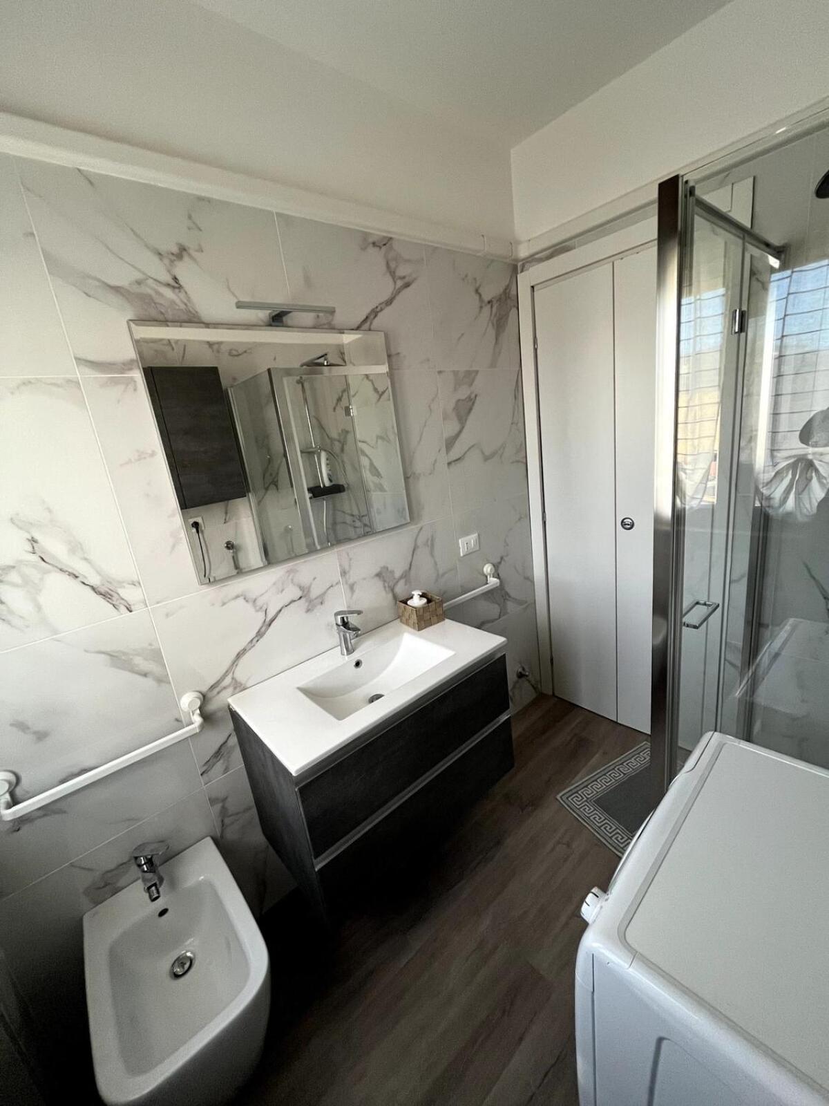Apartmán Bilocale Con Netflix Incluso Lodi Exteriér fotografie